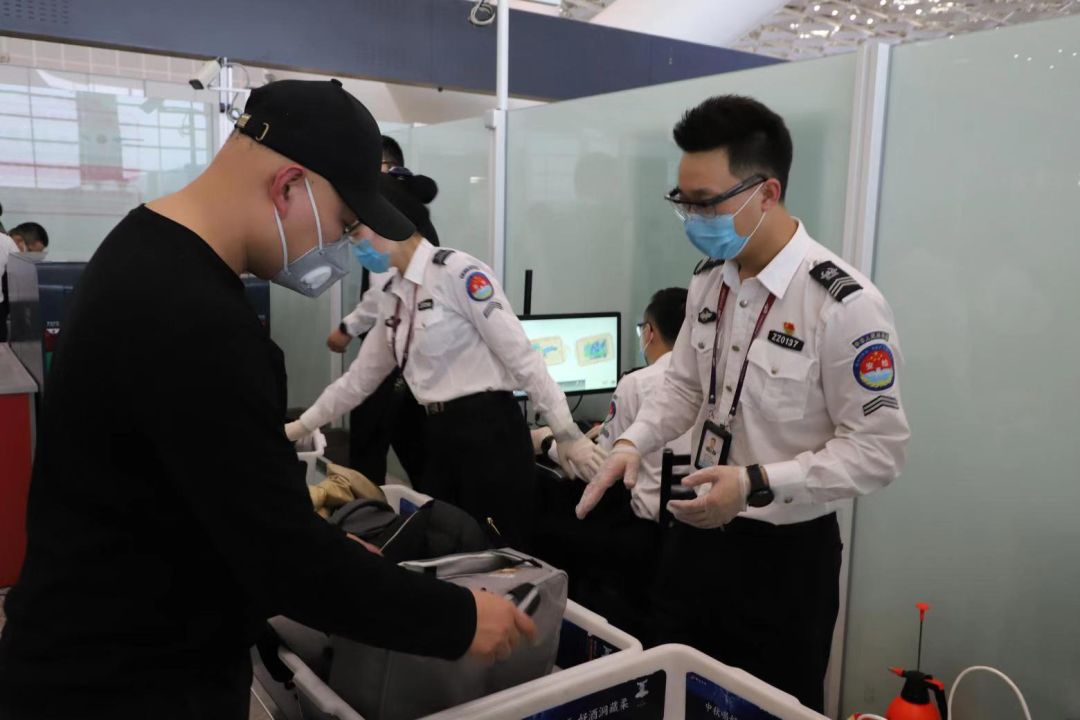 疫情防控地区新郑机场.新郑机场疫情管控？